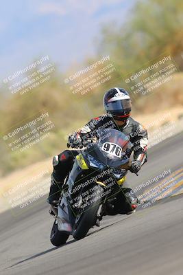 media/Nov-05-2022-SoCal Trackdays (Sat) [[f8d9b725ab]]/Turn 2 (1120am)/